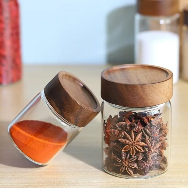 Wholesale Modern Simple Kitchen Storage Sealed Air-Tight High Borosilicate Heat-Resistant Microwave Safe Glass Jar Acacia Cover